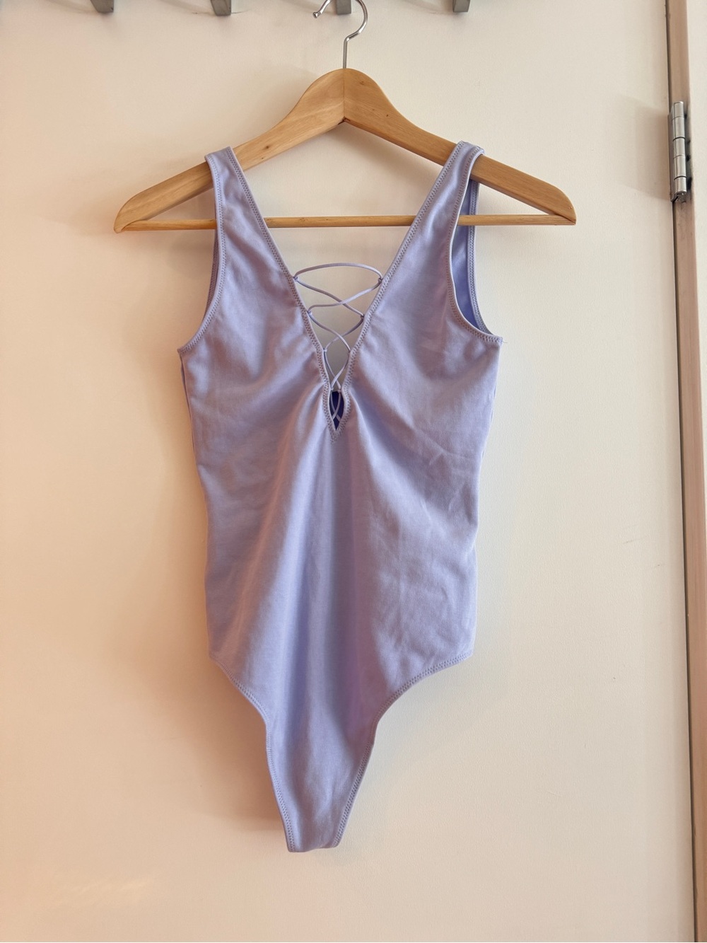 NWOT Wilfred Lilac Lace-Up Bodysuit